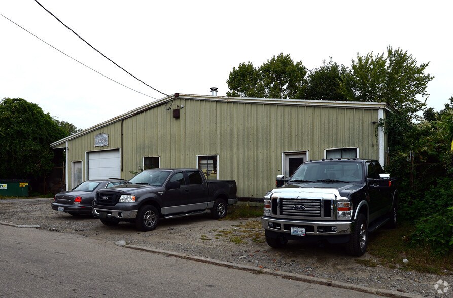 More Photos Of 231 Chalkstone Ave, Providence Auto Salvage Facility For Sale