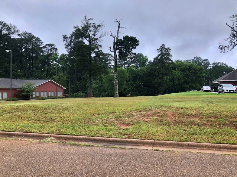 More Photos Of .753 ac Russell Boulevard, Nacogdoches Land For Sale