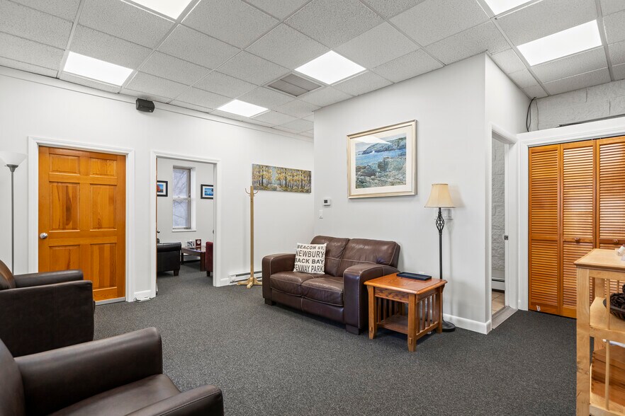 More Photos Of 395 Sabattus St, Lewiston General Retail For Sale