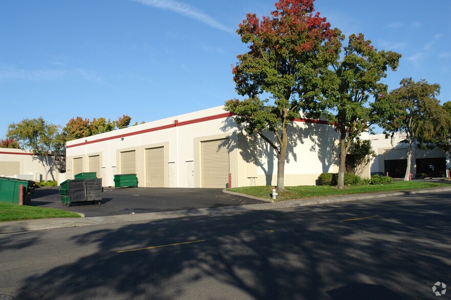 More Photos Of 4781 Pell Dr, Sacramento Flex For Lease