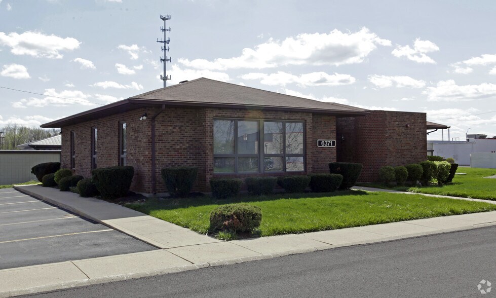 More Photos Of 6371 Kittyhawk Dr, Huber Heights Medical For Lease