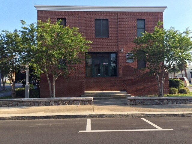 More Photos Of 24 W Chase St, Pensacola Office For Lease