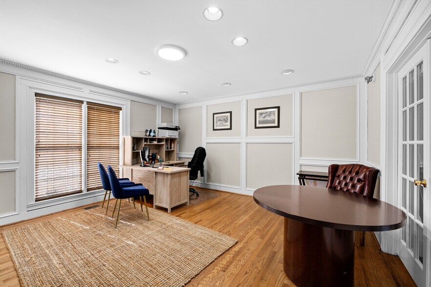 More Photos Of 2615 Sandy Plains Rd, Marietta Medical For Sale