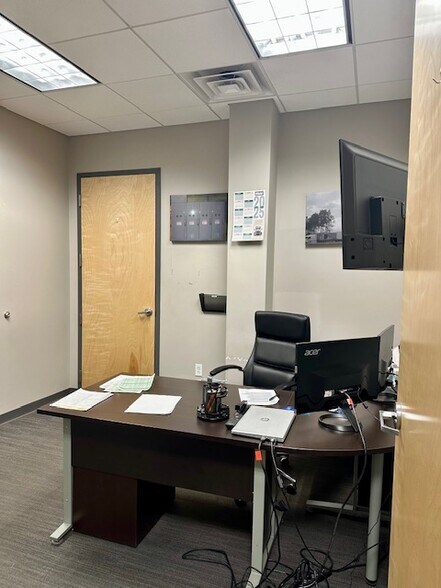 More Photos Of 18 Lancaster Pky, Lancaster Manufacturing For Sale