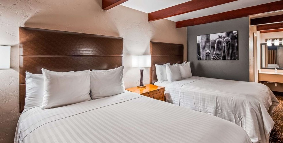 More Photos Of 1765 S Main St, Las Cruces Hotel For Sale