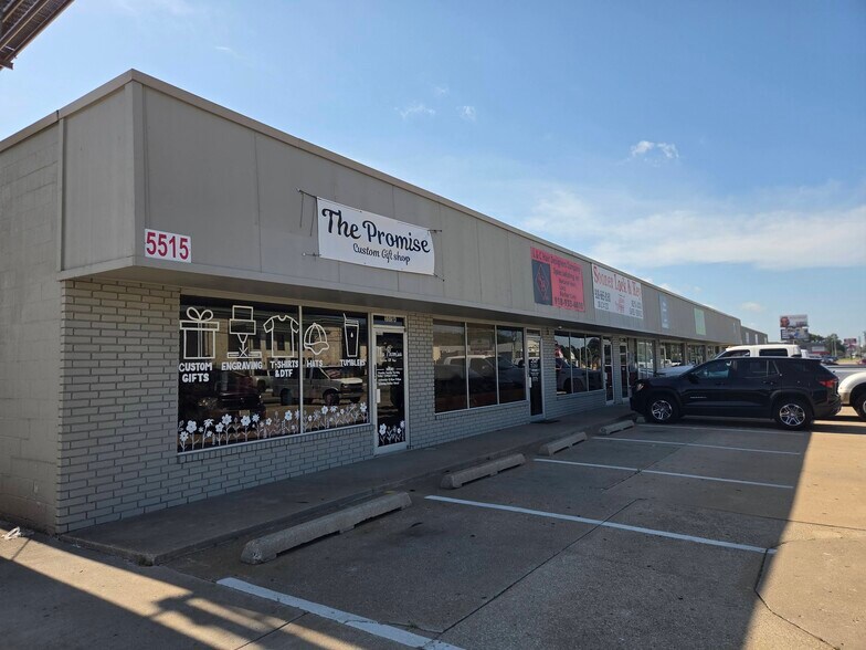 More Photos Of 5515 S Mingo Rd, Tulsa Unknown For Lease