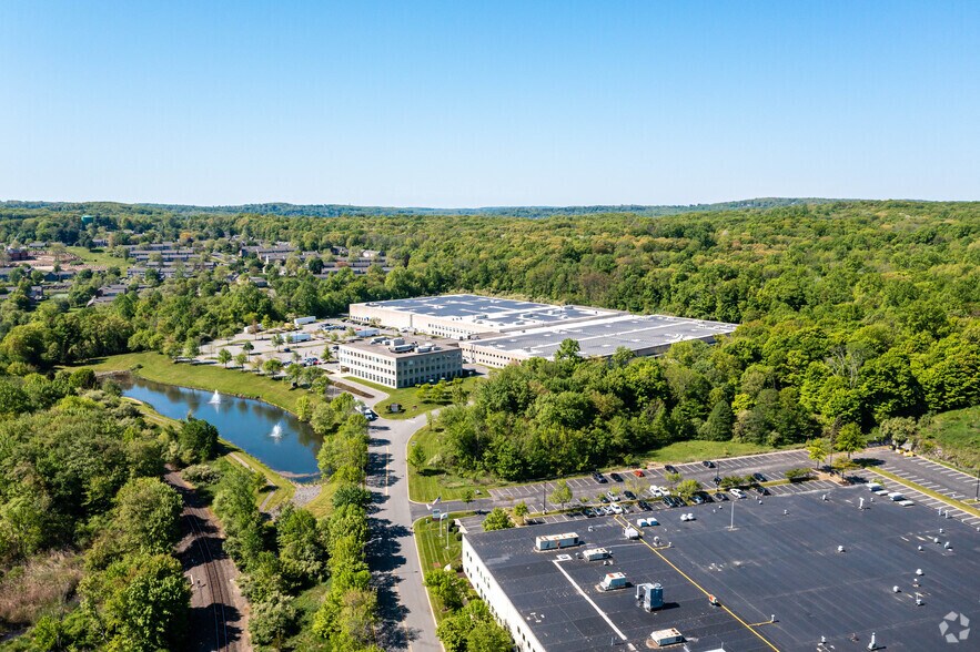 More Photos Of 350 Clark Dr, Mount Olive Office For Lease