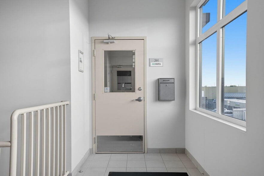 More Photos Of 5657-5677 99 St NW, Edmonton Loft Creative Space For Sale