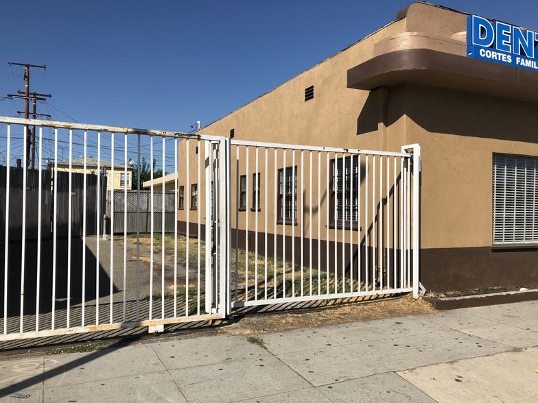 More Photos Of 7511 State St, Huntington Park Medical For Lease