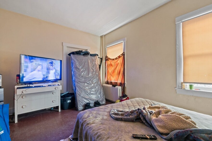 More Photos Of 2301 Maryland Ave, Baltimore Apartments For Sale