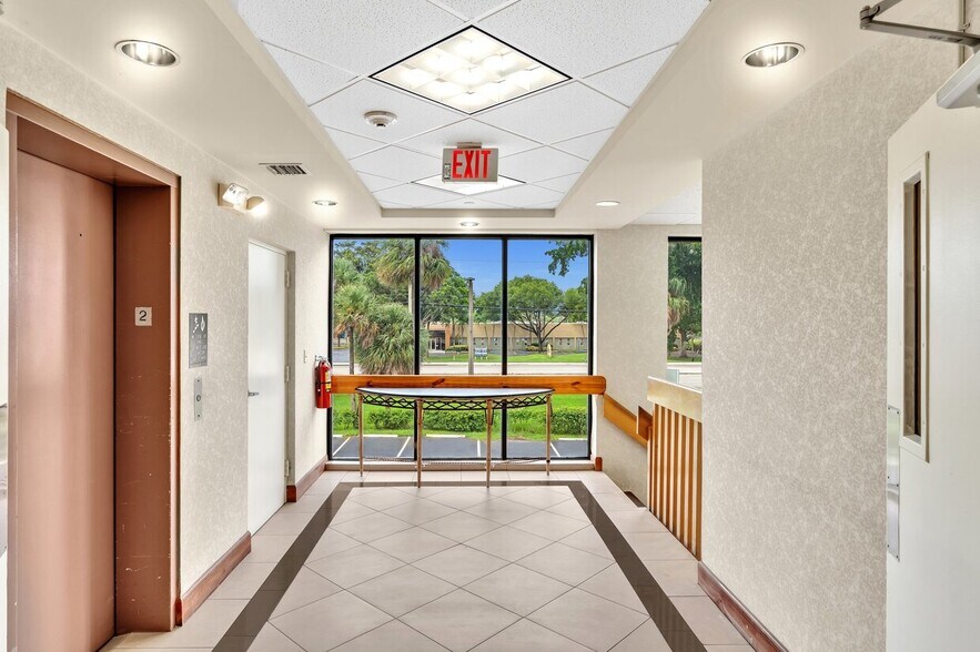 More Photos Of 2900 W Cypress Creek Rd, Fort Lauderdale Medical For Sale
