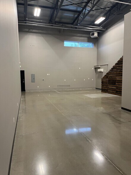 More Photos Of 2225 N Molter Rd, Liberty Lake Light Manufacturing For Lease