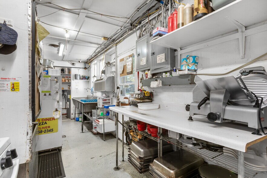 More Photos Of 5036 Paw Paw Lake Rd, Coloma Restaurant For Sale