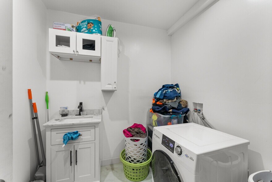 More Photos Of 829 11th St, Imperial Beach Apartments For Sale