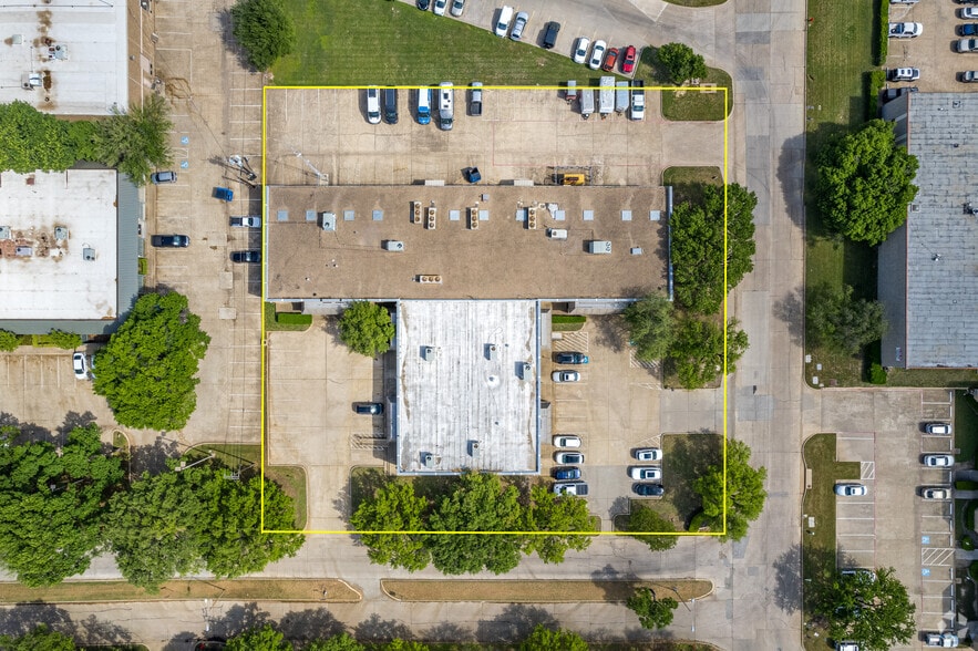More Photos Of 4215 N Beltwood Pky, Dallas Industrial For Lease