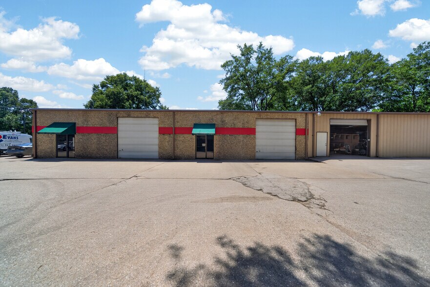 More Photos Of 3484 FM 2813, Flint Warehouse For Sale