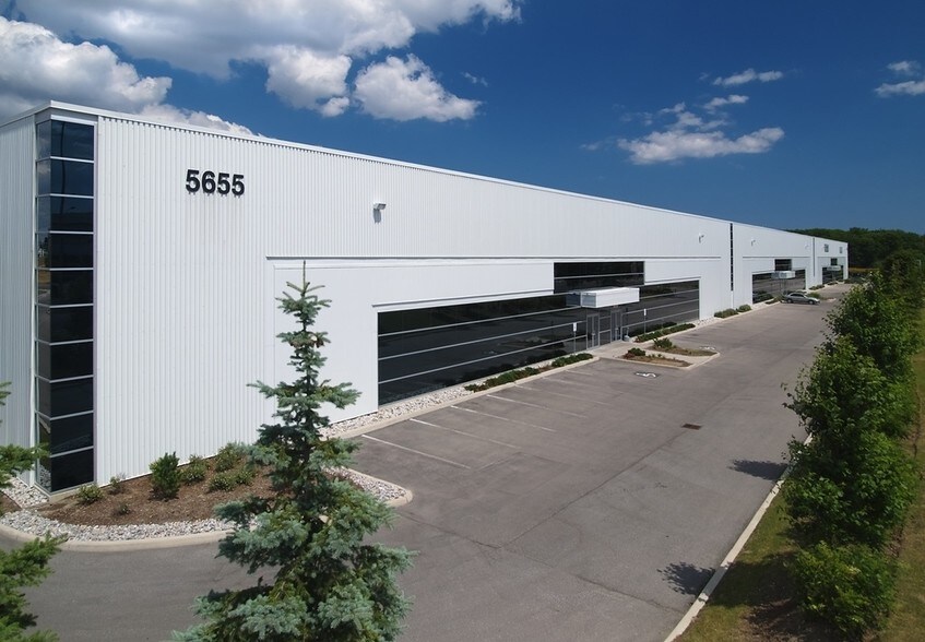 More Photos Of 5655 Kennedy Rd, Mississauga Warehouse For Lease