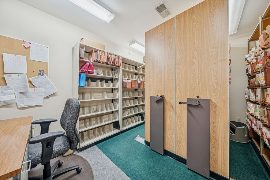 More Photos Of 985 Penn St, Brackenridge Medical For Sale