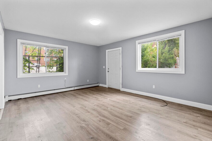 More Photos Of 5 Warner St Ext, Hartford Apartments For Sale