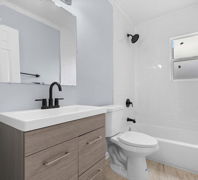 More Photos Of 219 Cherokee St, Jacksonville Specialty For Sale
