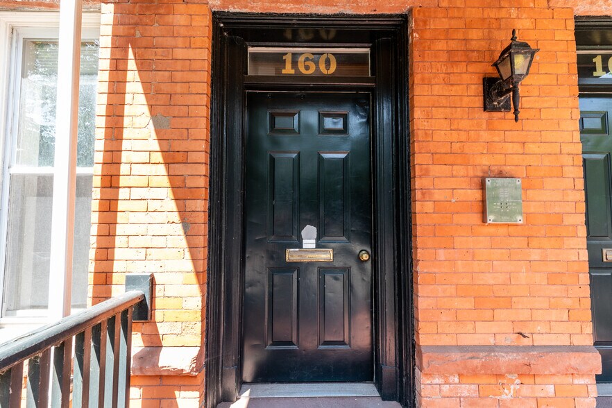 More Photos Of 158 Park St, Buffalo Apartments For Sale