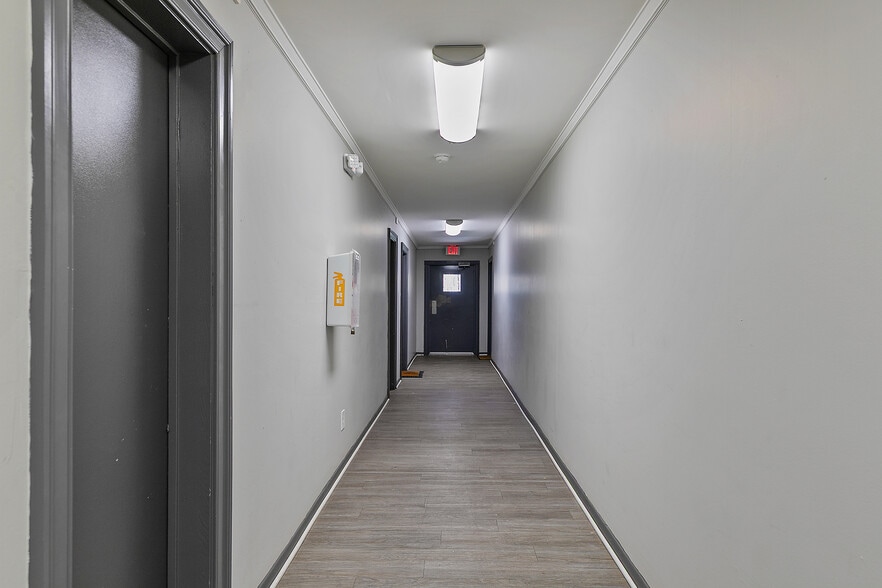 More Photos Of 3900 Forest Hill Ave, Richmond Apartments For Sale