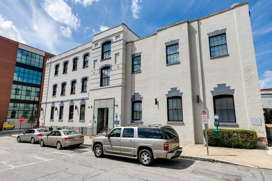 More Photos Of 325 Brown St, Petersburg Apartments For Lease