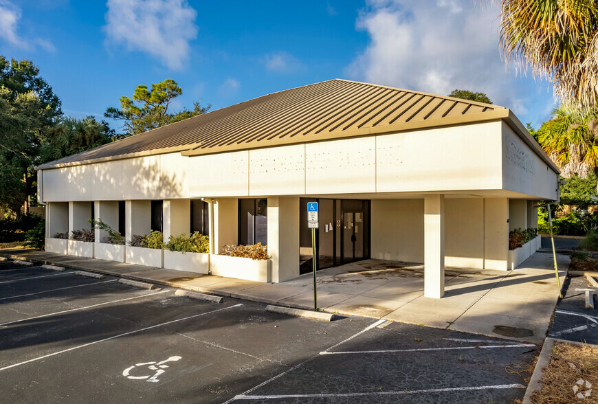 Primary Photo Of 4601 W Manatee Ave, Bradenton Bank For Lease