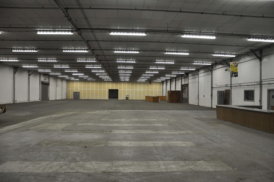 More Photos Of 8-10 Cairn St, Rochester Warehouse For Sale