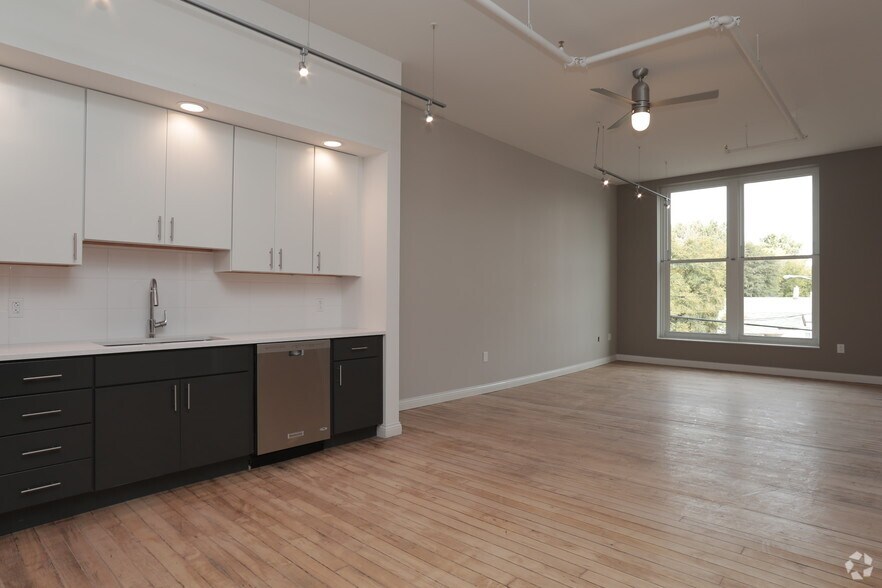 More Photos Of 2658 Scranton Rd, Cleveland Apartments For Lease