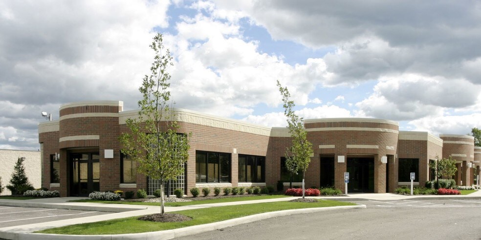 More Photos Of 26110 Emery Rd, Warrensville Heights Medical For Lease