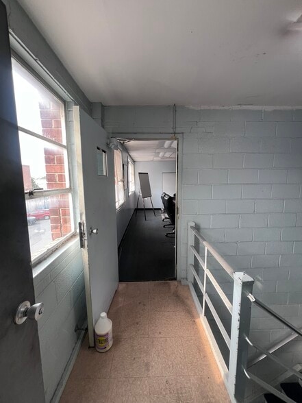 More Photos Of 4900 Frolich Ln, Hyattsville Warehouse For Lease