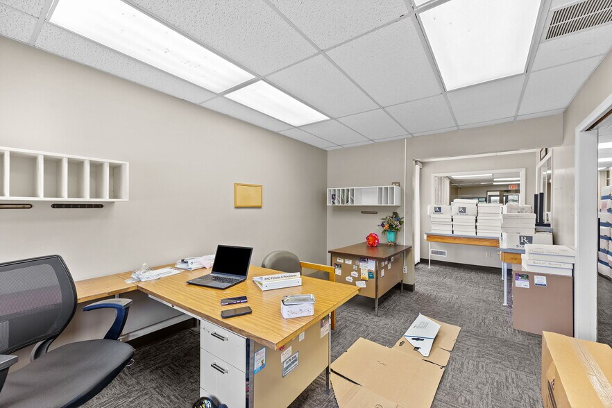 More Photos Of 202 S 9th St, Humboldt General Retail For Sale