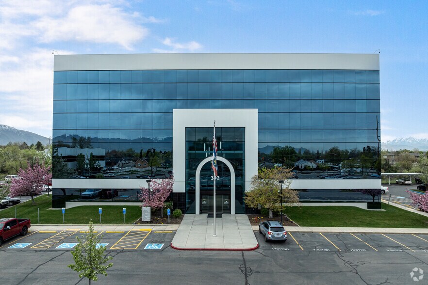 More Photos Of 392 E Winchester St, Murray Office For Lease