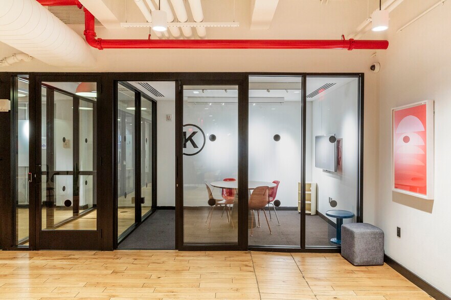 More Photos Of 500 7th Ave, New York Coworking Space