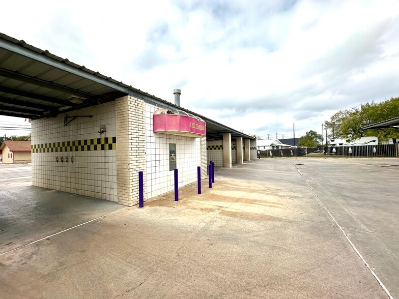 More Photos Of 2550 Goliad Rd, San Antonio Carwash For Sale