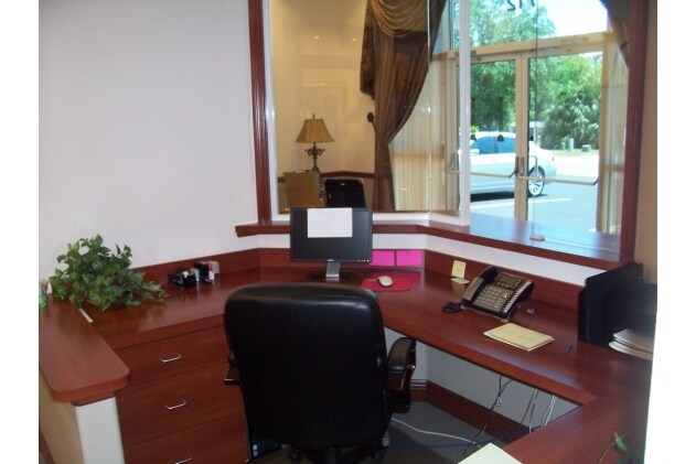 More Photos Of 712 S 14th St, Leesburg Office For Sale