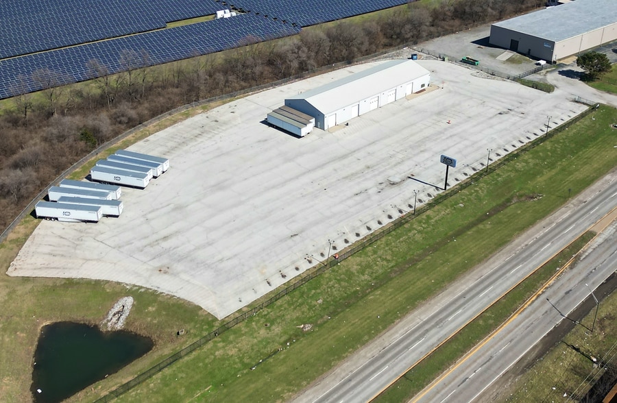 Primary Photo Of 3510 Sam Jones Expy, Indianapolis Truck Terminal For Lease