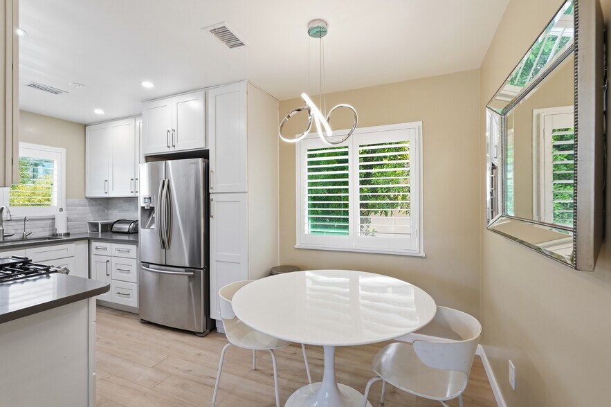 More Photos Of 5236 Bellingham Ave, Valley Village Apartments For Sale