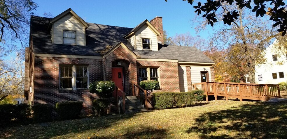 More Photos Of 4260 Lawrenceville Hwy, Tucker Loft Creative Space For Sale