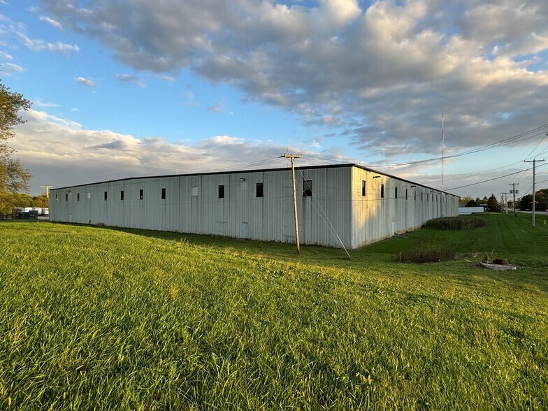 More Photos Of 3616 Independence Dr, Fort Wayne Warehouse For Lease