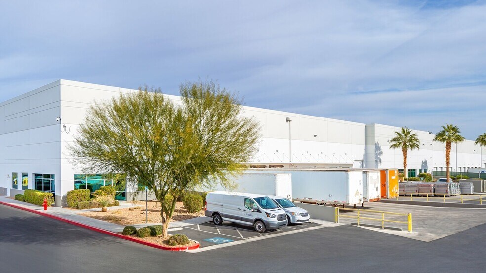 More Photos Of 3585 E Patrick Ln, Las Vegas Unknown For Lease