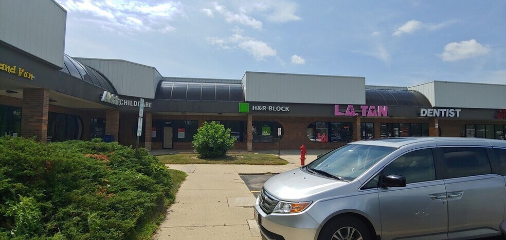 More Photos Of 1801-1861 W Golf Rd, Schaumburg Storefront For Sale