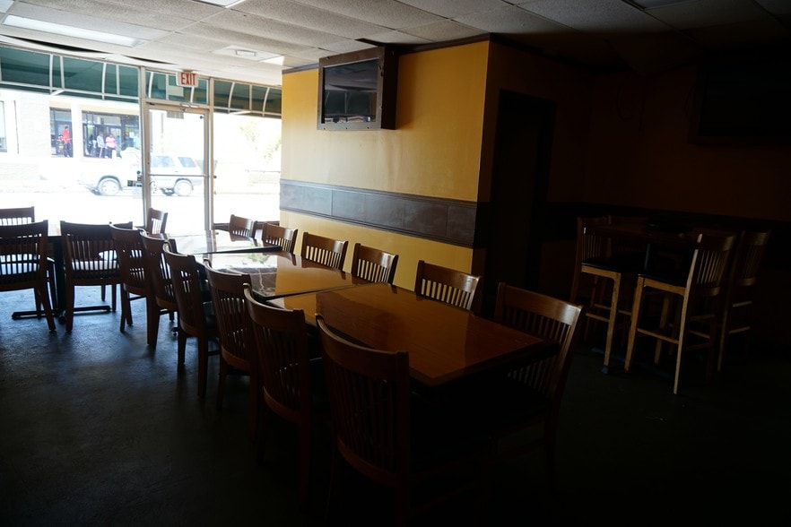 More Photos Of 840 Ralph David Abernathy Blvd SW, Atlanta Storefront For Lease