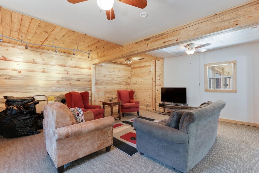 More Photos Of 5532 Us Highway 36, Estes Park Lodge Meeting Hall For Sale