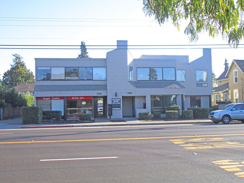 Primary Photo Of 822 College Ave, Santa Rosa General Retail For Lease