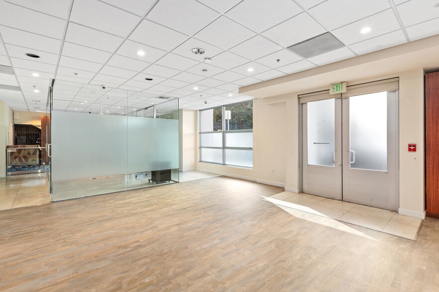 More Photos Of 400 Beale St, San Francisco Apartments For Sale