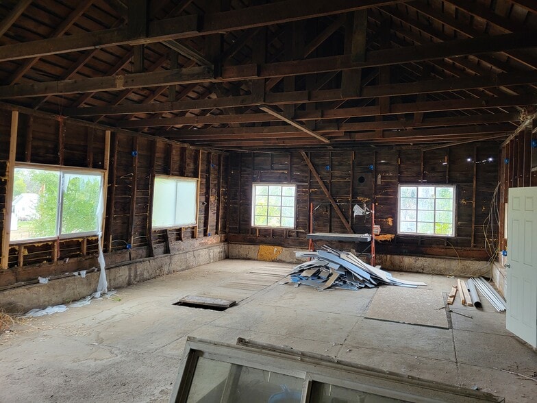 More Photos Of 37131 US-24 Hwy, Matheson Flex For Sale