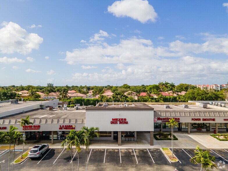 More Photos Of 9900-10060 Pines Blvd, Pembroke Pines Storefront For Lease