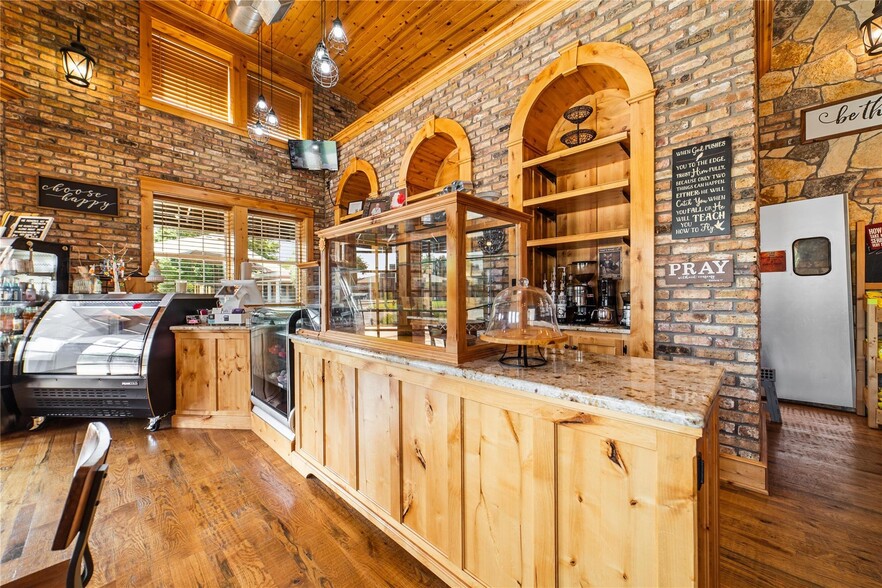 More Photos Of 301 E Brown St, San Saba Freestanding For Sale